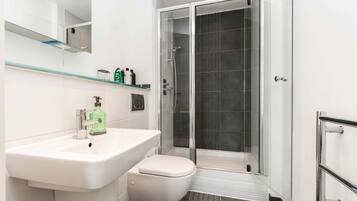 Appartamento, 2 camere da letto | Doccia