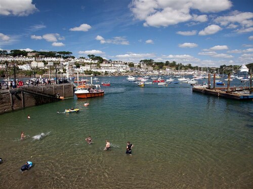 Cuckoo Tor, Lanteglos, woodland & coastline nearby