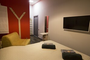 Comfort Triple Room, Private Bathroom - YagelHostel (Murmansk)