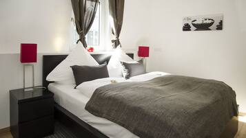 Comfort-Apartment, 1 Schlafzimmer (Kurparkblick) | Allergikerbettwaren, individuell dekoriert, individuell eingerichtet