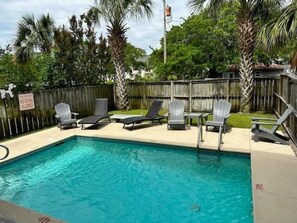 House, 5 Bedrooms | Pool - Summer's Den 5 Bedroom Home by RedAwning (Surfside Beach)