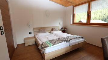 2 chambres, Wi-Fi gratuit, draps fournis