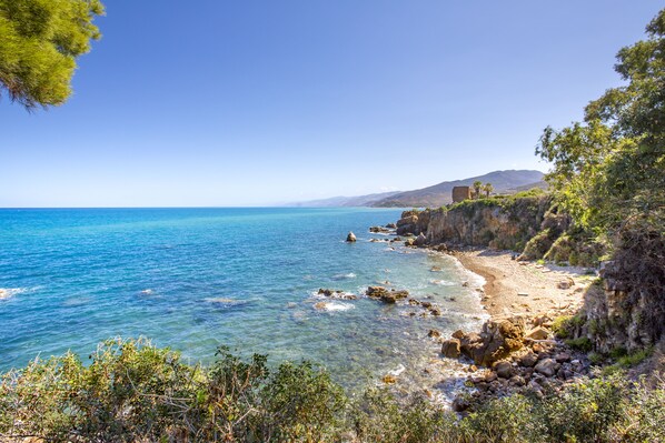 Beach nearby, sun loungers