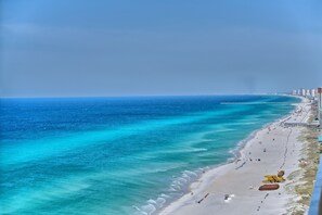 Condo, 2 habitaciones | Playa | En la playa 
