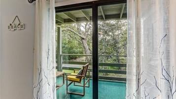 Condo, 2 phòng ngủ | Nội thất