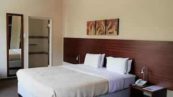 Deluxe Double Room | In-room safe, desk, blackout curtains, iron/ironing board