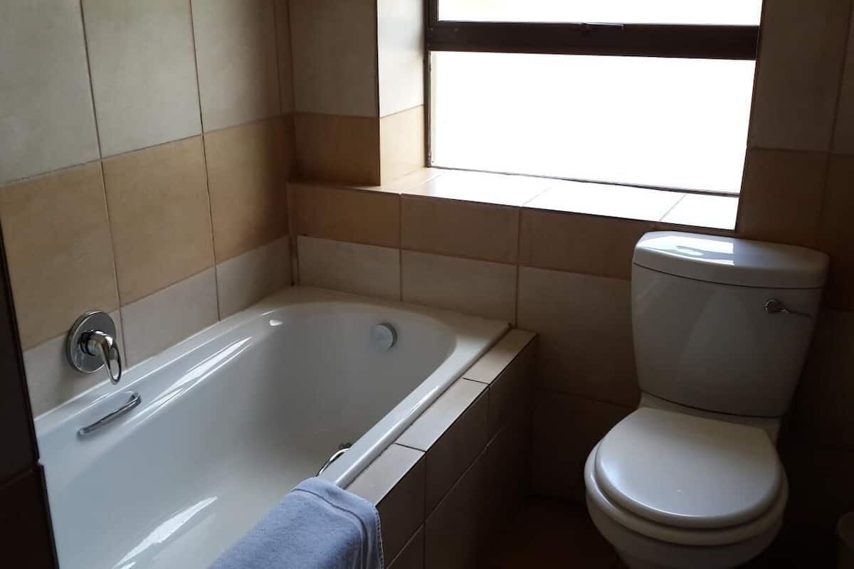 Family Quadruple Room | Bathroom
