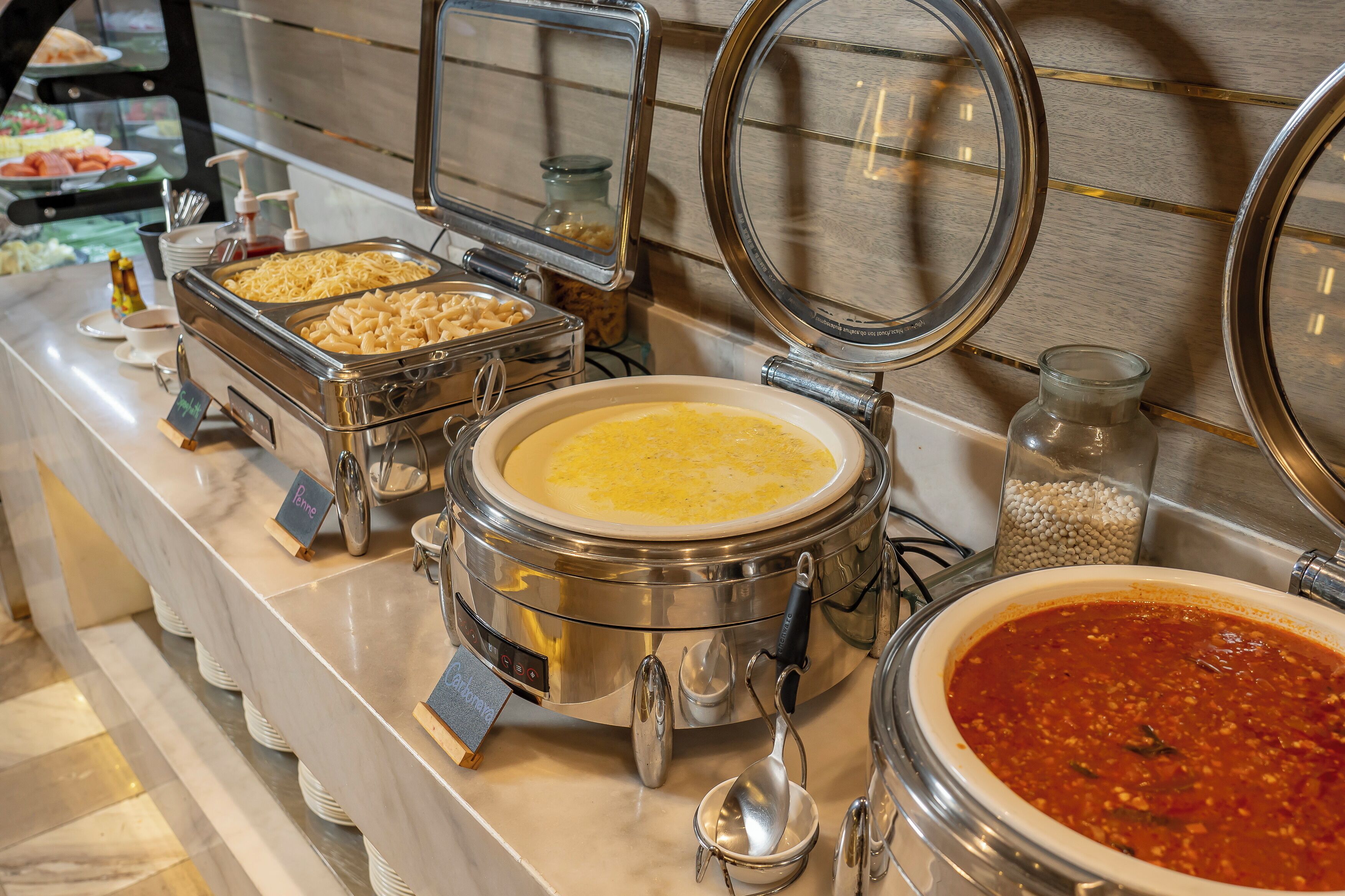 Petit déjeuner buffet