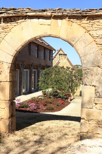 Cottage for 2 or 4 p refurbished in an old fortified farm from the 17th century