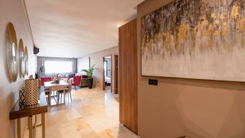 Executive Suite | 1 bedroom, Egyptian cotton sheets, premium bedding, minibar