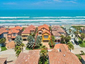 Exterior - Bella Vita: Huge Beach House with Incredible Views, Private Pool & Community Beach Access! (South Padre Island)