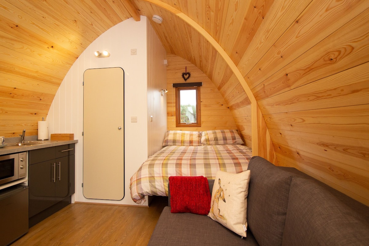 Ferienhütte | 1 Schlafzimmer, hochwertige Bettwaren, individuell eingerichtet