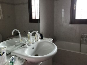 Bathroom - La Casa di Fausto (Cesaro)