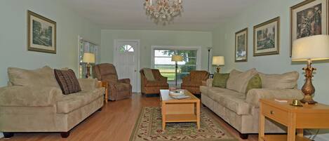 Smart TV, DVD player