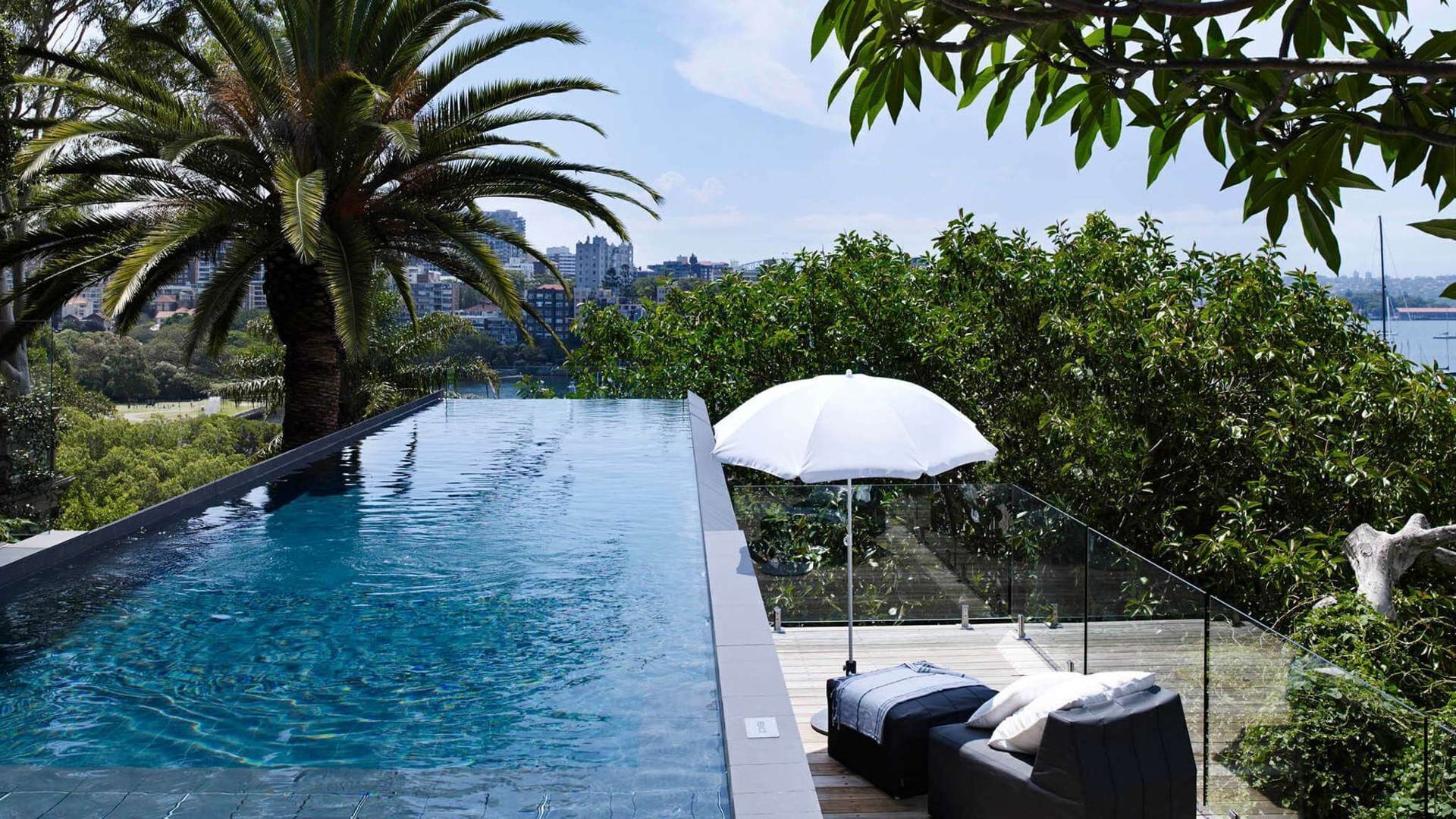 Mona Vista by Contemporary Hotels