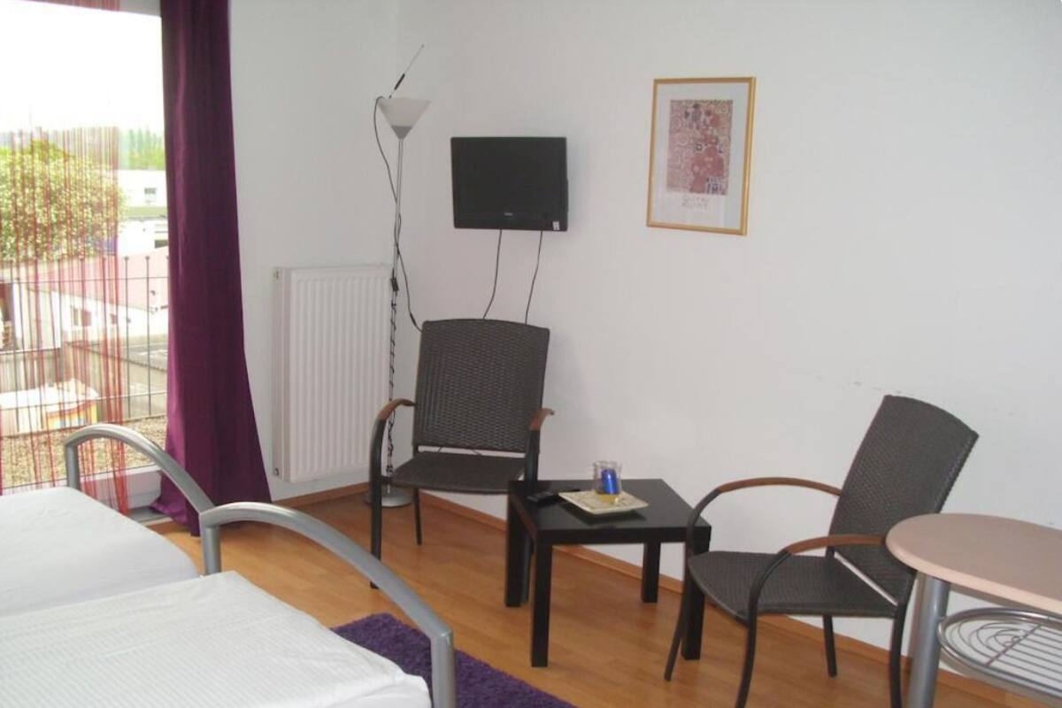 Doppel- oder Zweibettzimmer, Blick auf den Innenhof