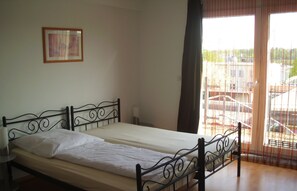 Doppel- oder Zweibettzimmer, Blick auf den Innenhof | Ausblick vom Zimmer