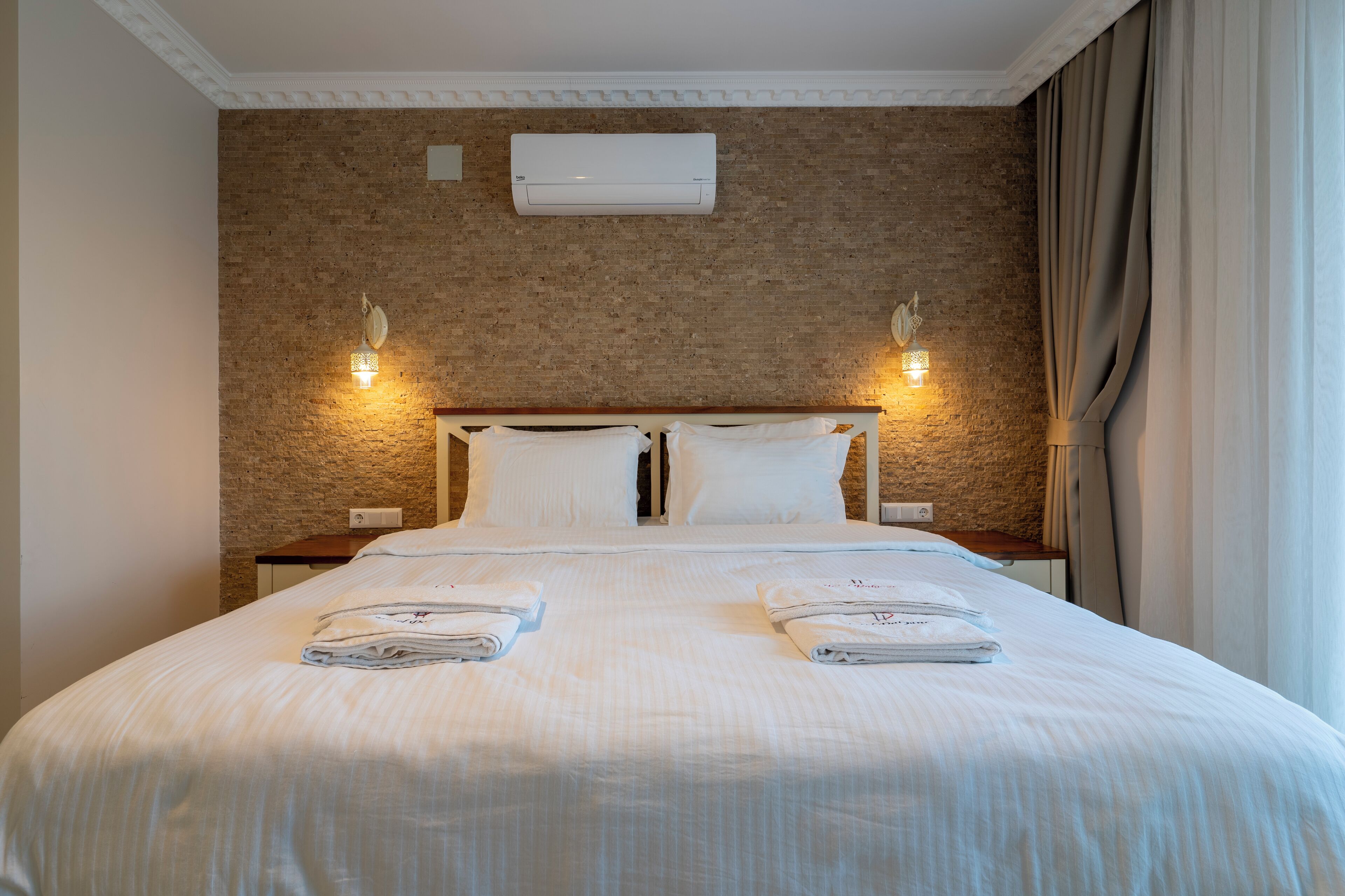 deluxe double room | 2 bedrooms, premium bedding, minibar, in-room safe