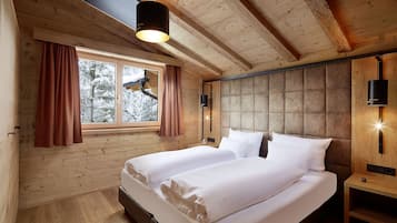 In-room safe, free cots/infant beds, free WiFi, bed sheets