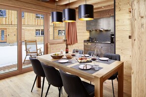 In-room dining - Zugspitz Lodge (Ehrwald)