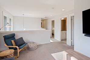 House, 4 Bedrooms | Interior - Hillside Haven 4 Bedroom Home by RedAwning (Bend)