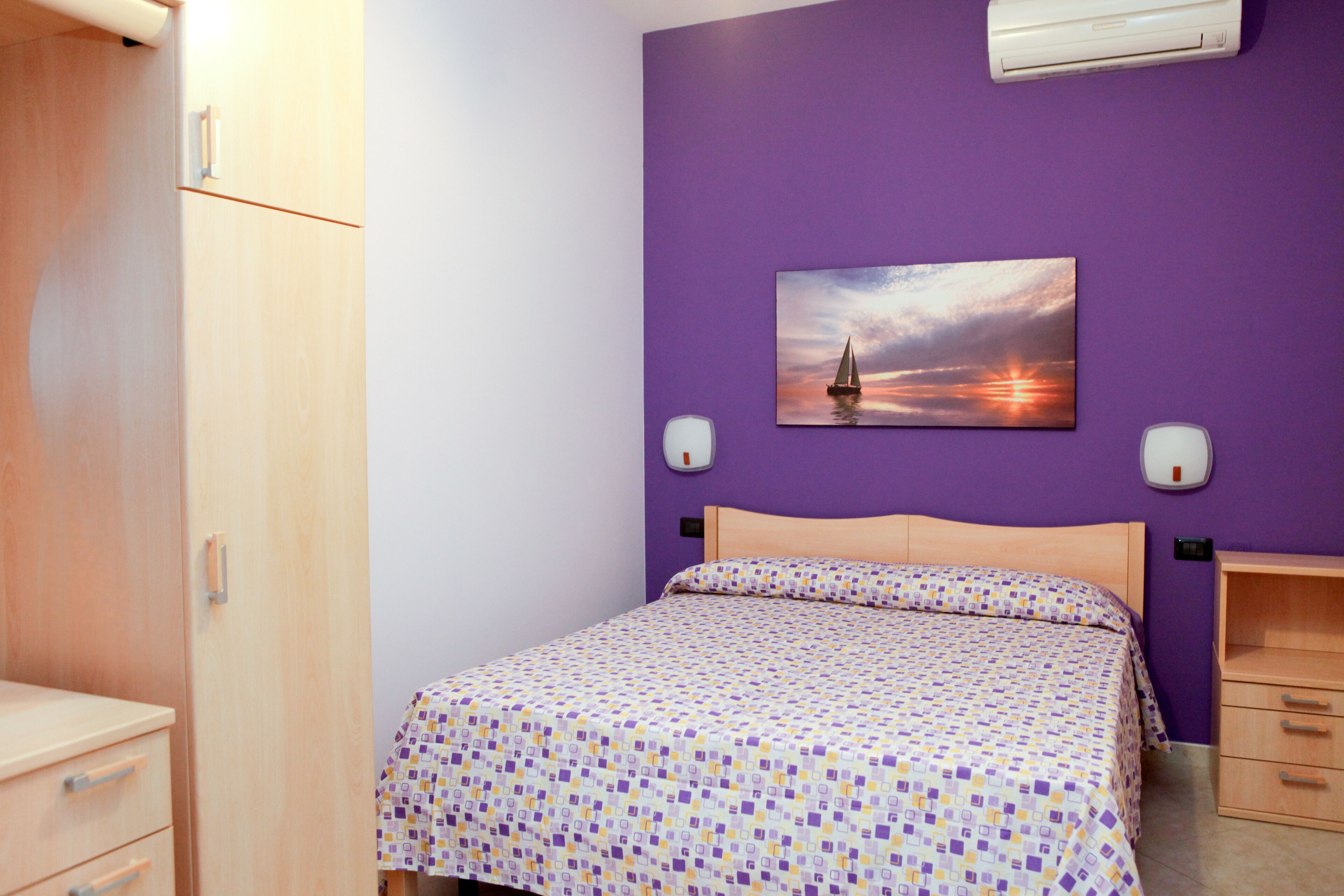 2 chambres, fer et planche à repasser, Wi-Fi gratuit, draps fournis