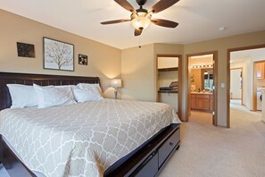 Casa, 4 habitaciones | 4 habitaciones, escritorio y wifi gratis 