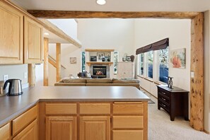 House, 4 Bedrooms | Interior