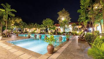 Front of property – evening/night