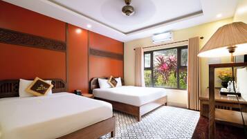 Triple Room | Premium bedding, in-room safe, desk, laptop workspace