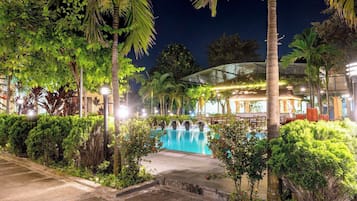 Front of property – evening/night