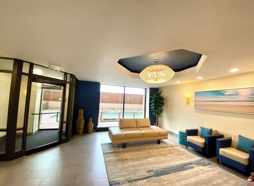 Luxury Oceanfront Condo 