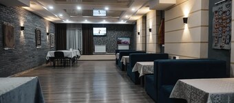 Orient Hotel