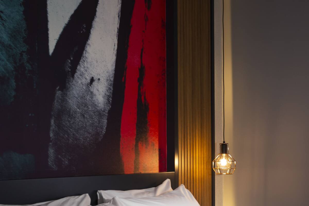 Premium bedding, in-room safe, desk, laptop workspace