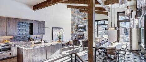 House, 4 Bedrooms | Interior