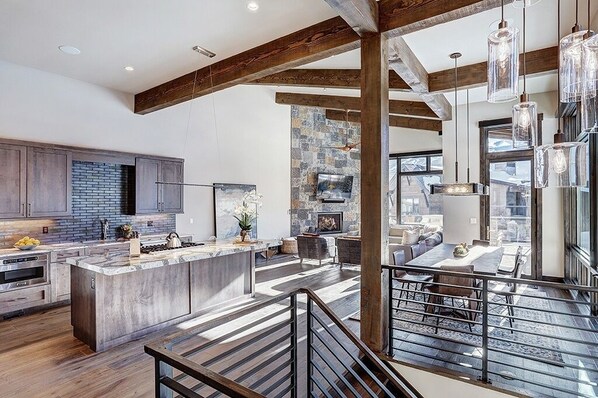 Interior - Wintours Leap 4 Bedroom Townhouse by RedAwning (Breckenridge)