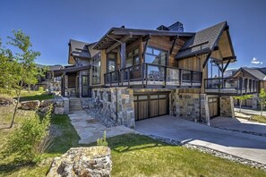 Exterior - Wintours Leap 4 Bedroom Townhouse by RedAwning (Breckenridge)