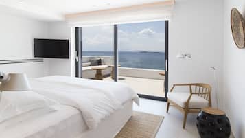 Vila, 4 kamar tidur, jet tub, pemandangan laut | 4 kamar tidur, seprai premium, minibar, dan meja kerja