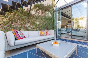 Apartemen, 4 kamar tidur | Teras/patio