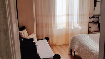 三人房 | 免费 WiFi、床单