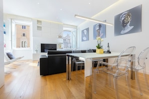 Exclusive Apartment, 1 Bedroom, City View | Living area | LED TV - Amazing Vittoriano (Rome)