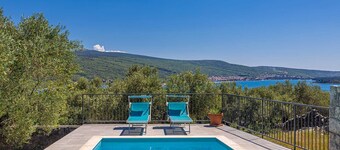 Holiday house LEDINE with pool