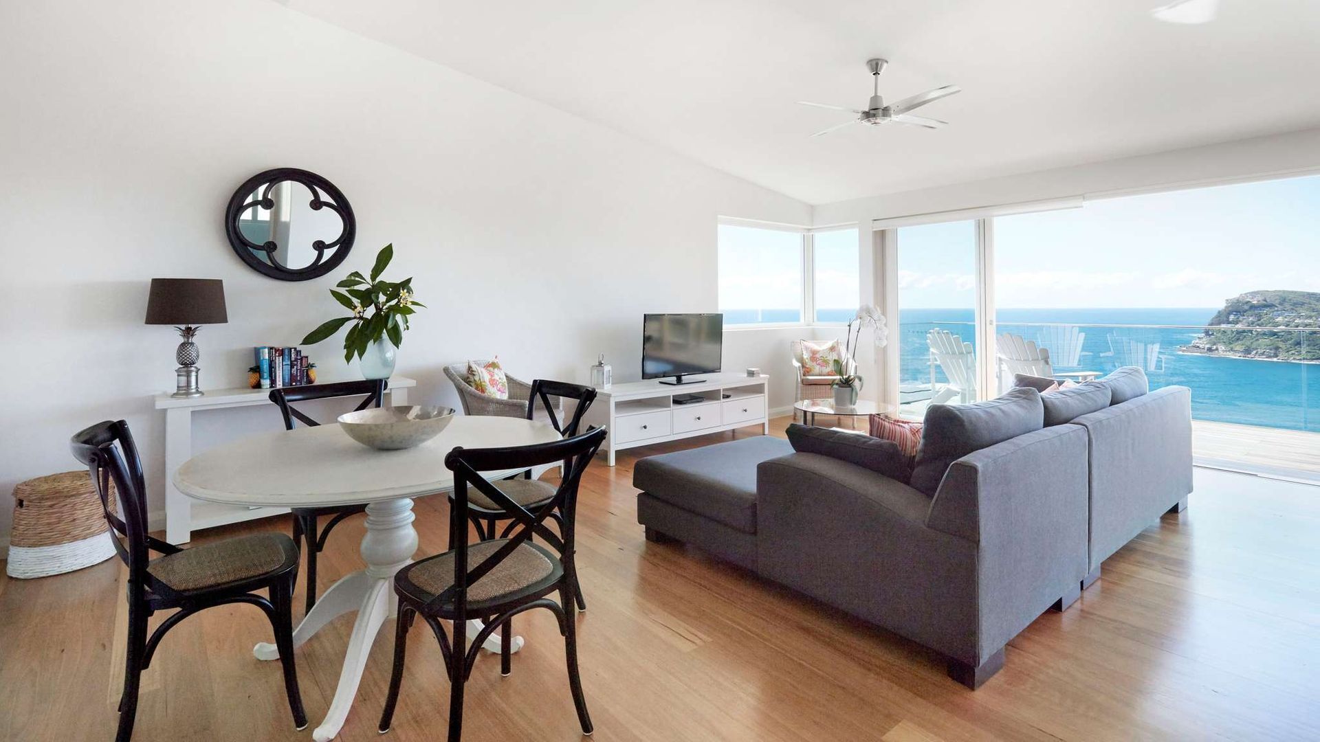 Palm Beach Penthouse by Contemporary Hotels — image 7