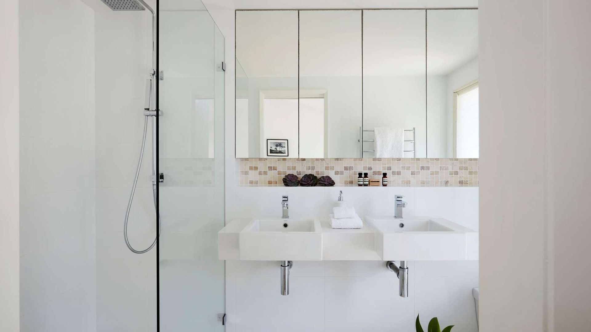 Palm Beach Penthouse by Contemporary Hotels — image 19