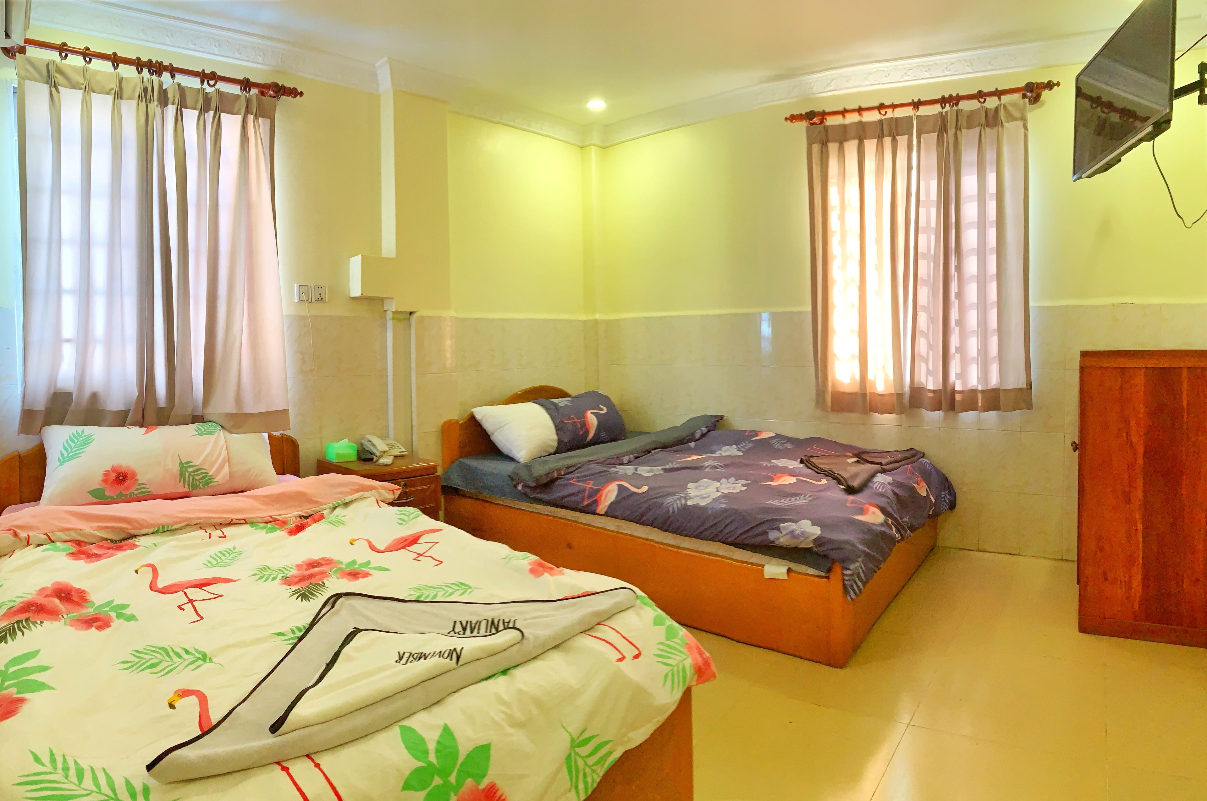 romantic twin room, 1 bedroom | premium bedding, individually decorated, individually furnished