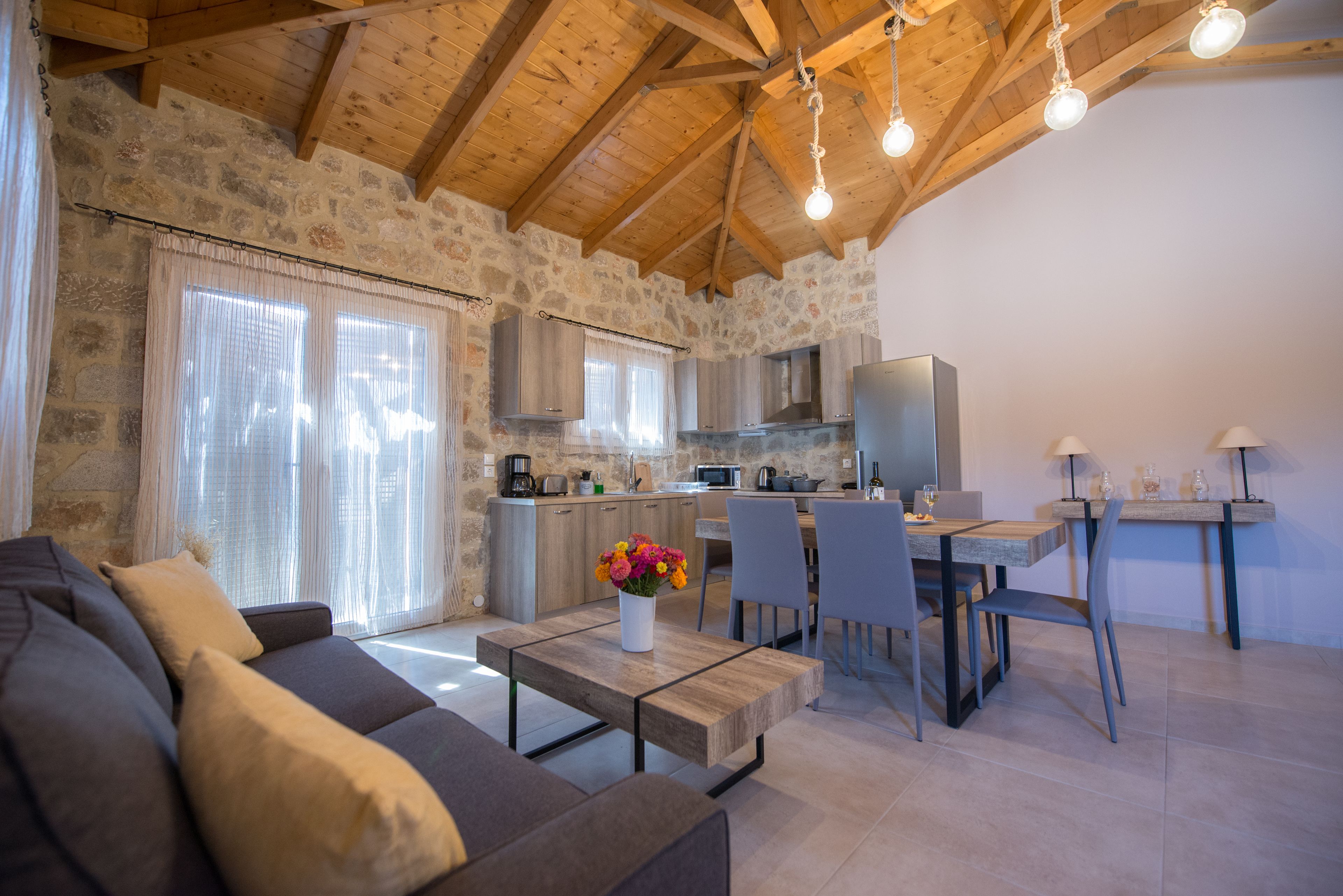 Vila, kolam renang pribadi, lantai dasar | Area keluarga | TV layar datar