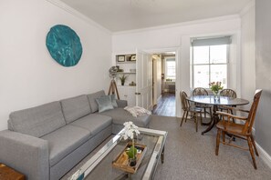 Living room - Duke Street City Center Apartment (Bath)