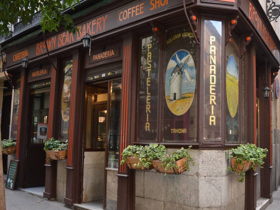 Colazione continentale, servita tutte le mattine (8 EUR a persona)