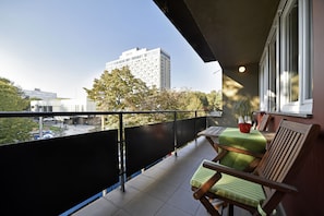 Apartment (Green) | Balcony