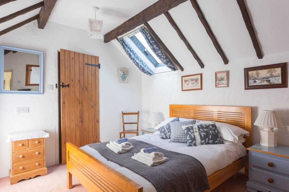 The Hen Loft | Individually decorated, individually furnished, iron/ironing board